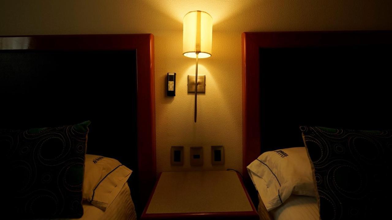 Hotel Abastos Plaza Meksika Dış mekan fotoğraf