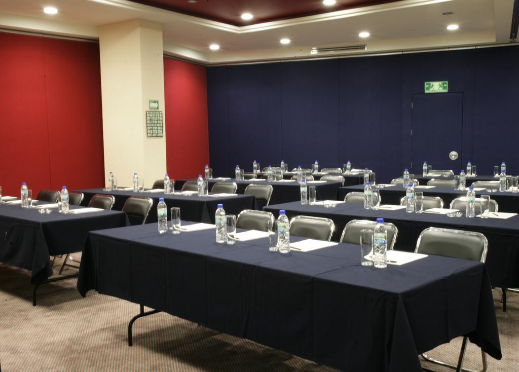 Hotel Abastos Plaza Meksika Dış mekan fotoğraf