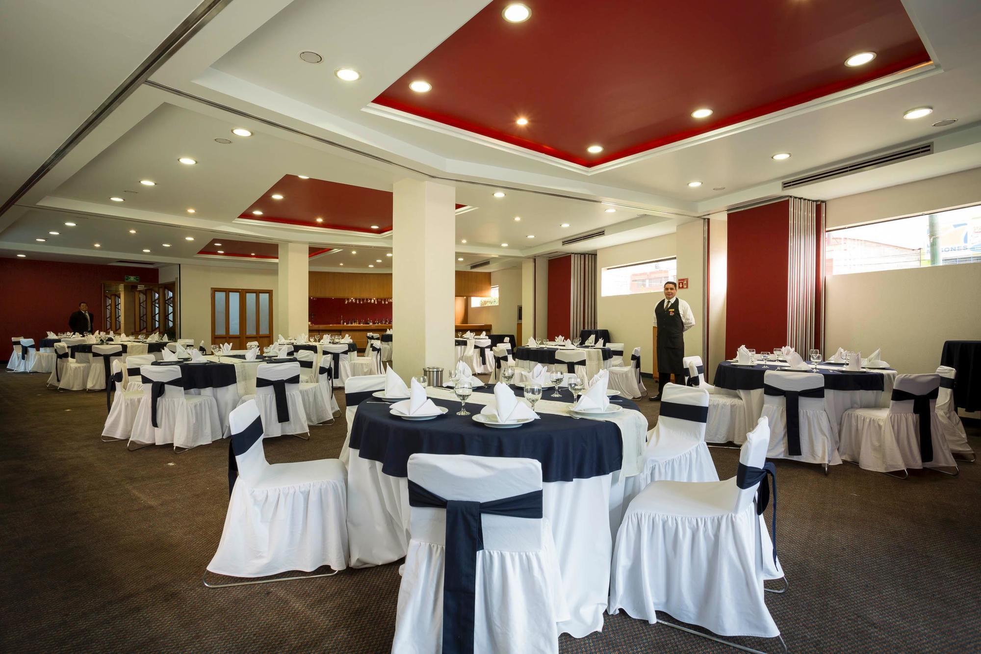 Hotel Abastos Plaza Meksika Dış mekan fotoğraf