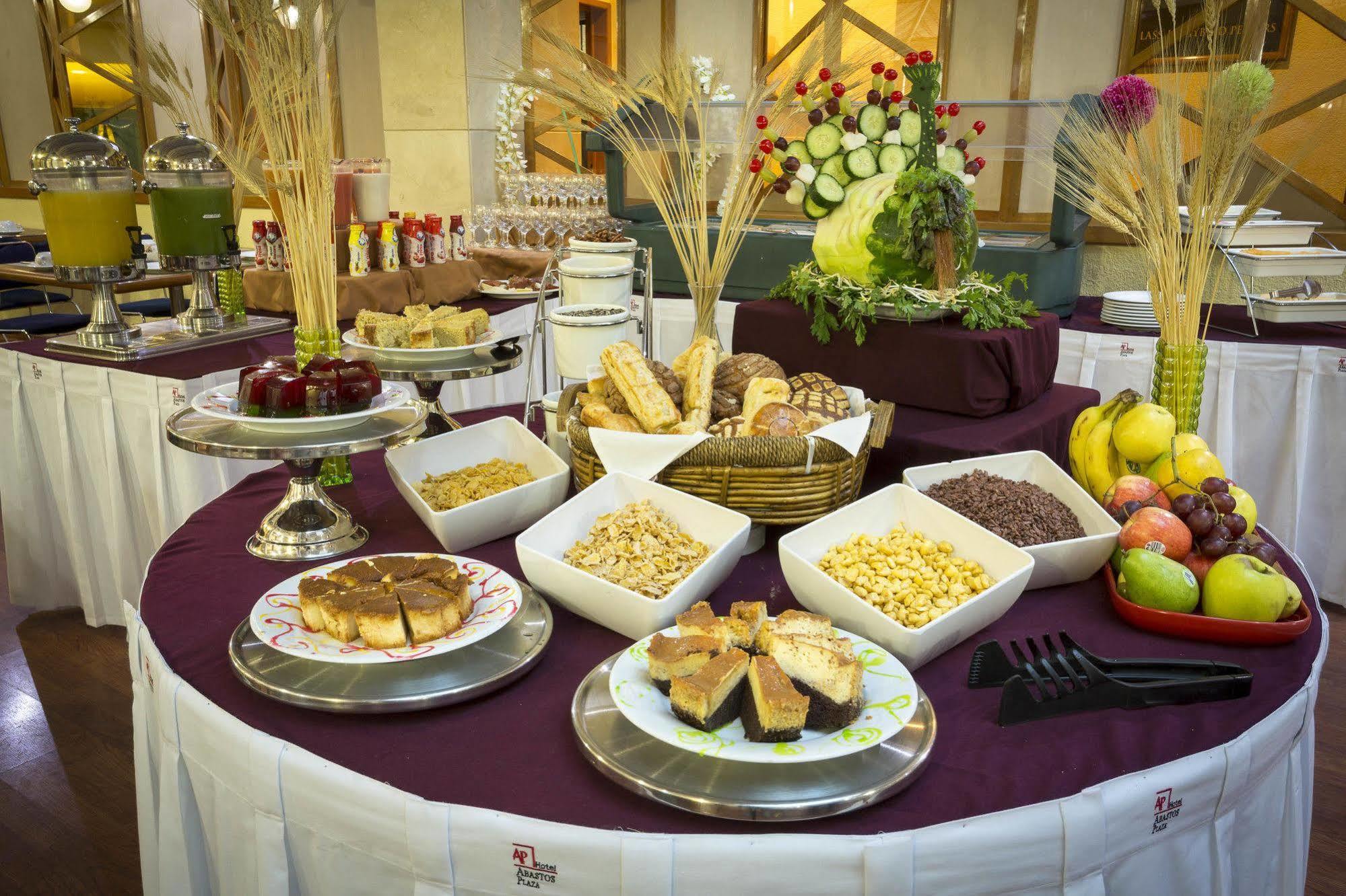 Hotel Abastos Plaza Meksika Dış mekan fotoğraf